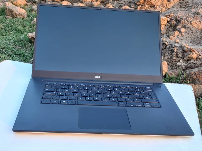 Dell xps 15 7590 core i7 9th gen |  4Gb Nvidia GTX 1650 | Workstation 3