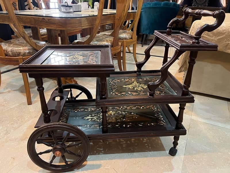 Tea trolly for sale in brand new condition hardly 1 month used 0