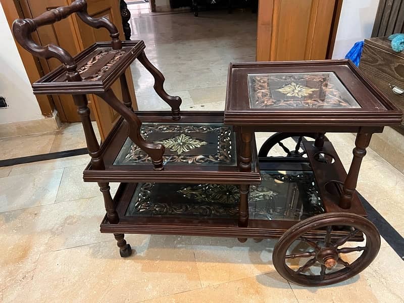 Tea trolly for sale in brand new condition hardly 1 month used 3