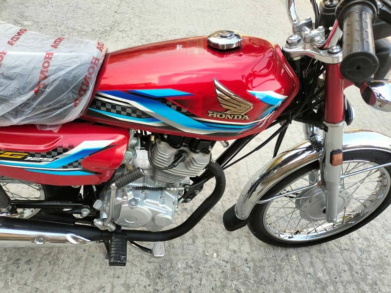 Honda 125 1024 3