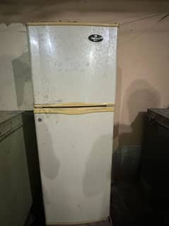 OLD (Full Damaged) DAWLANCE FRIDGE FOR SELL