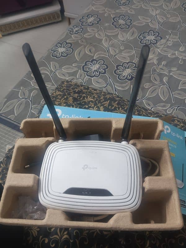 TPLINK DOUBLE ANTENNA ROUTER 5