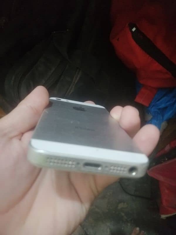 iphone 5s urgent sale 3