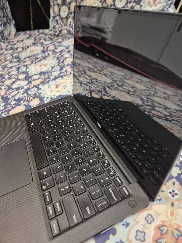 Dell XPS 13 9350 Brand New Condition 4