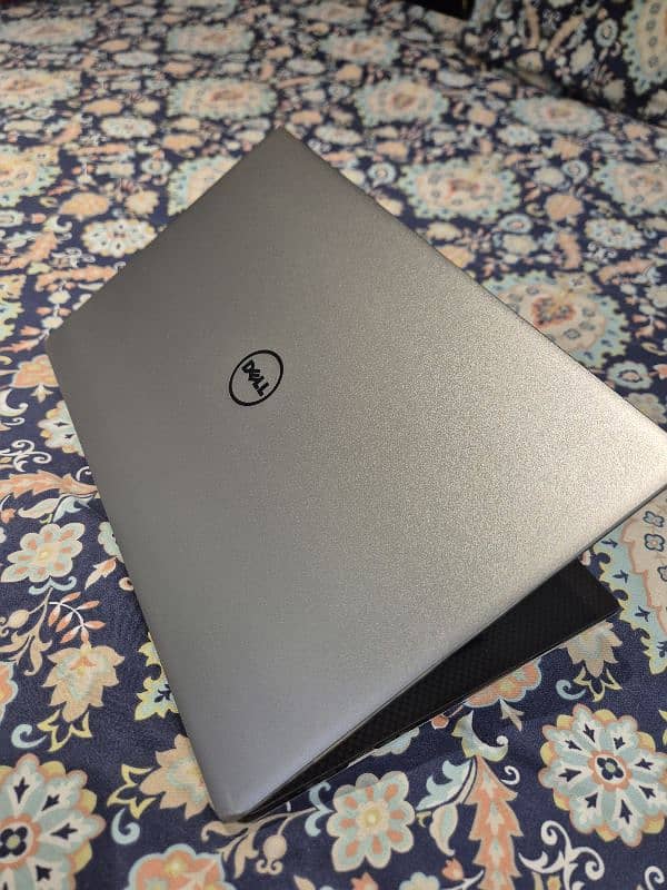 Dell XPS 13 9350 Brand New Condition 5