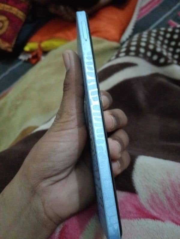 I want to sell my phone realme note 50 in warranty with box 4/64memory 3