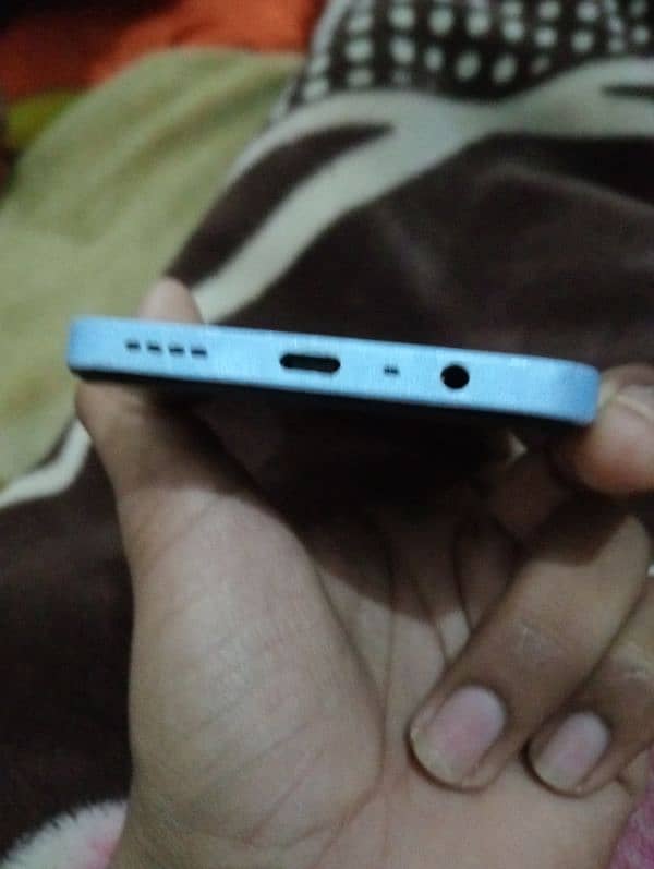 I want to sell my phone realme note 50 in warranty with box 4/64memory 4