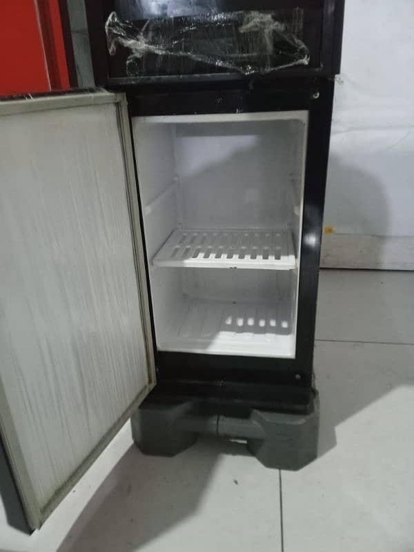 water dispenser new condition 2