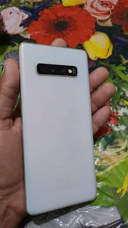 Samsung S10 plus 1