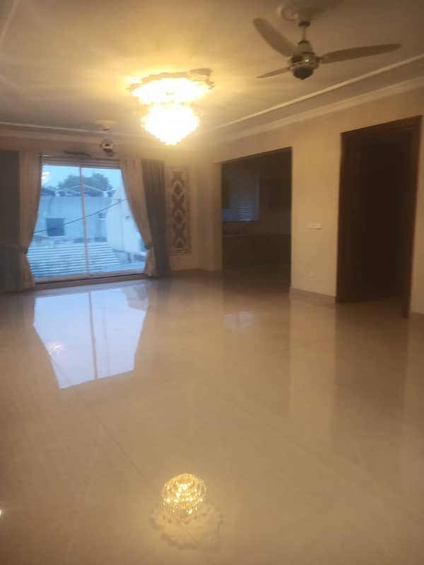 Upper Portion Of 2 Kanal Available For Rent In Model Town 2