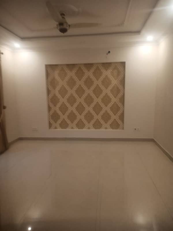 Upper Portion Of 2 Kanal Available For Rent In Model Town 4