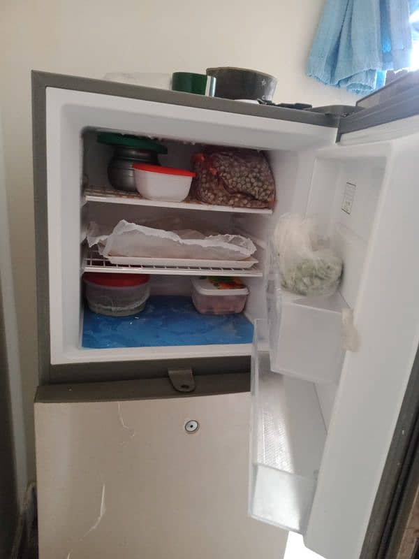 Haier 216 refrigerator 3