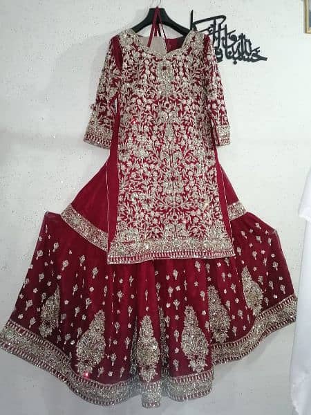 bridal lehnga worth 1.5 lakh 0