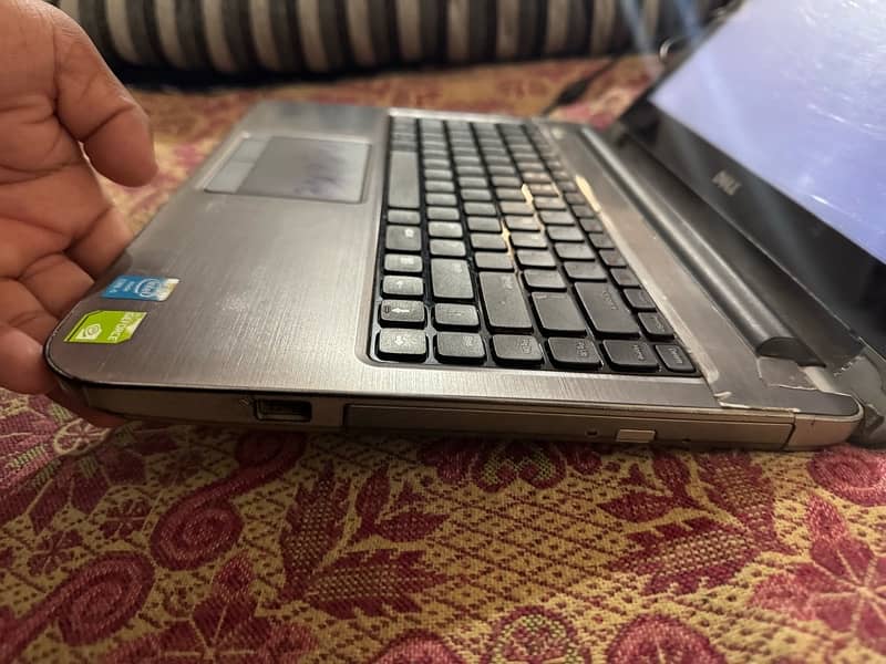 Dell Laptop 5