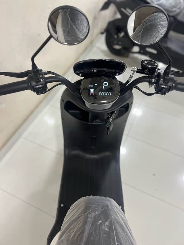 Evee Nisa Electric Scooty 6