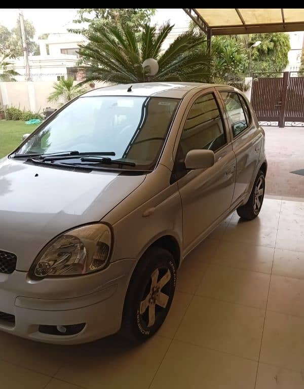 Toyota Vitz 2003 1