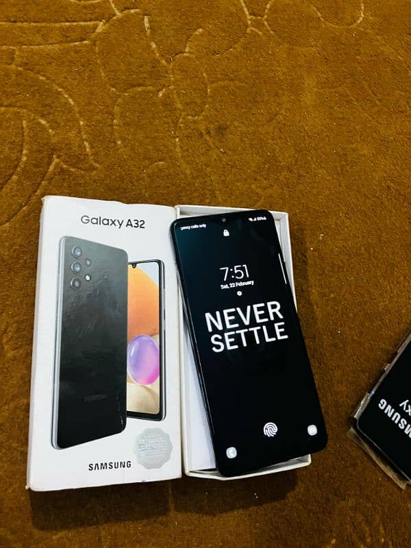 Samsung galaxy a32 6/128 with box pta official approved 0