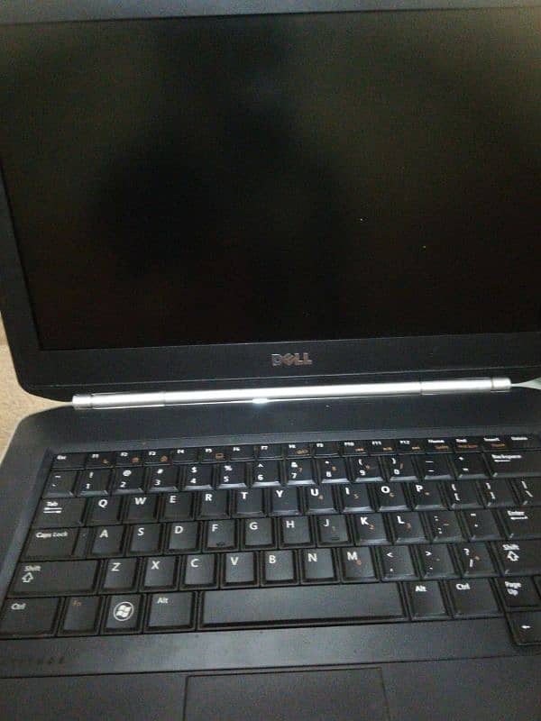 Dell laptop 0