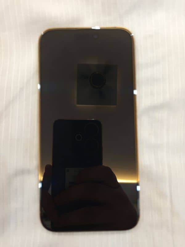 iphone 14 pro max JV 128 gb gold colour 3