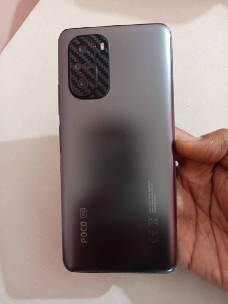 Xiaomi Poco F3 0