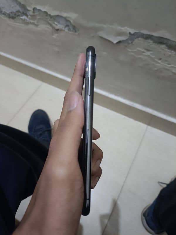 iphone x urgent sale non pta 64gb no exchng 5