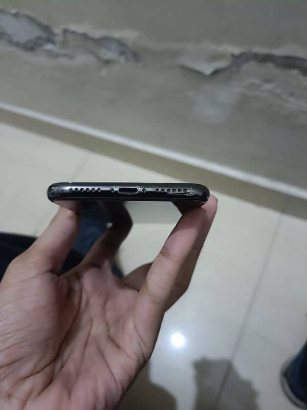 iphone x urgent sale non pta 64gb no exchng 7