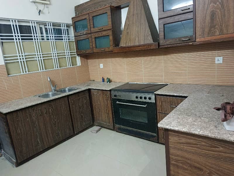 1 Kanal Upper Portion For Rent 13