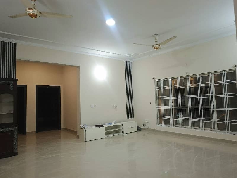 1 Kanal Upper Portion For Rent 19