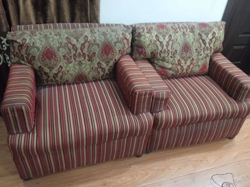 single seater 2 sofas 3