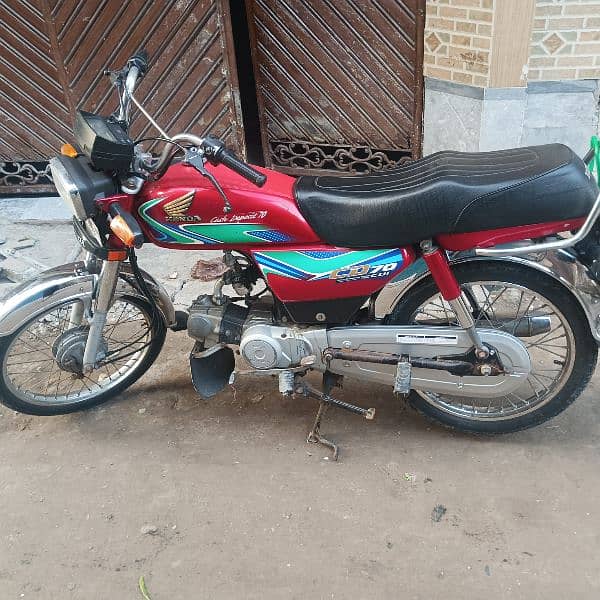 CD 70 2018 bike available for sale 3