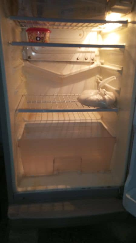 fridge for sale in v cheep price 3