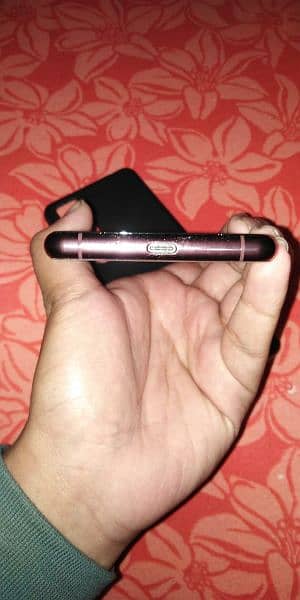 Sony Xperia 5 Mark 2 FOR SALE 1