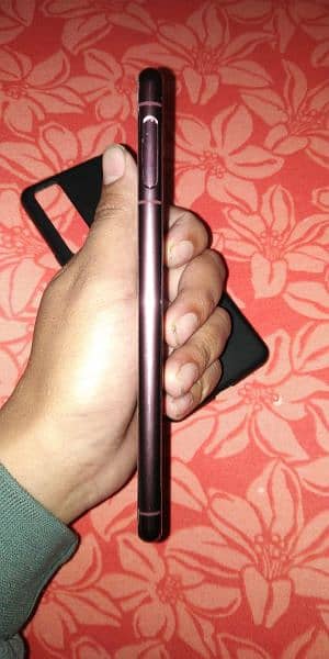 Sony Xperia 5 Mark 2 FOR SALE 2