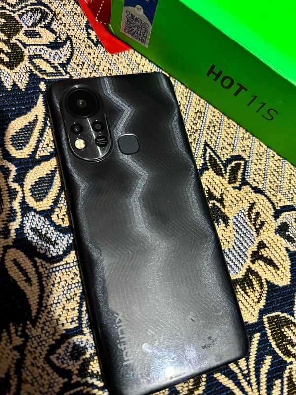 INFINIX hot 11s 4/128 with box 2