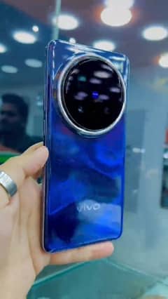 vivo x200pro /12/512 GB 03404452657 my Whatsapp number