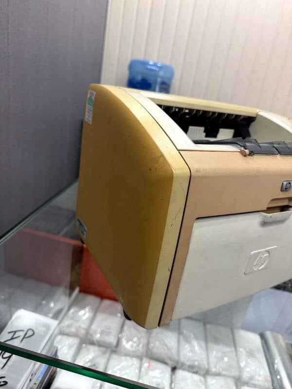 HP Laser jet 1022n 3