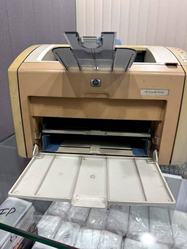 HP Laser jet 1022n 4