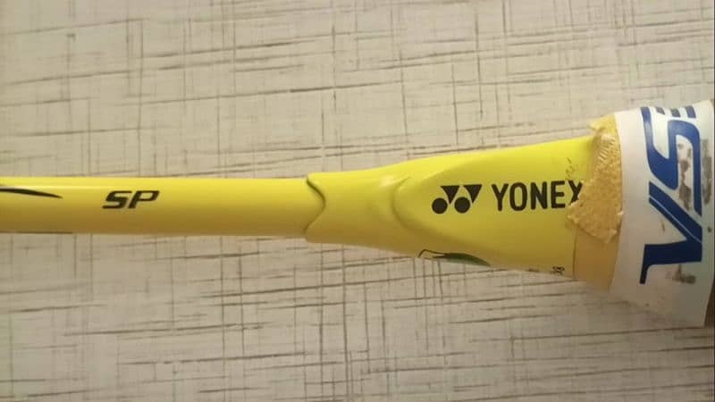 Yonex Nanoflare 1000Z - With New Grip, Free bag And Free delivery 5