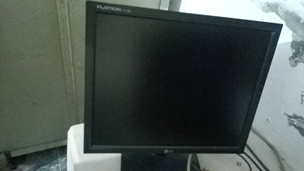 LCD LG 17Inch for Computer (PC) 2