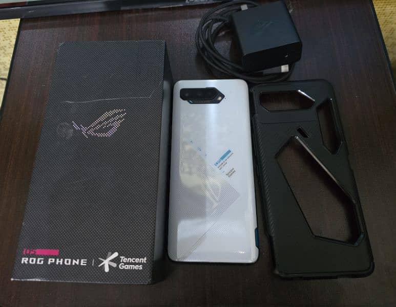 ASUS ROG Phone 5 - 256GB | Gaming Beast | 144Hz, Air Triggers, RGB 0