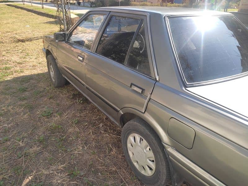 Nissan Sunny 1990 13