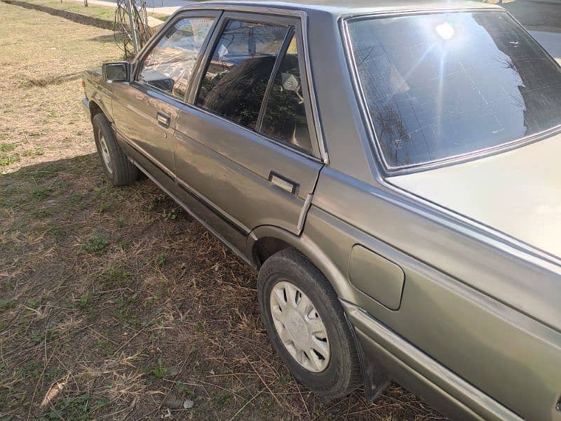 Nissan Sunny 1990 14