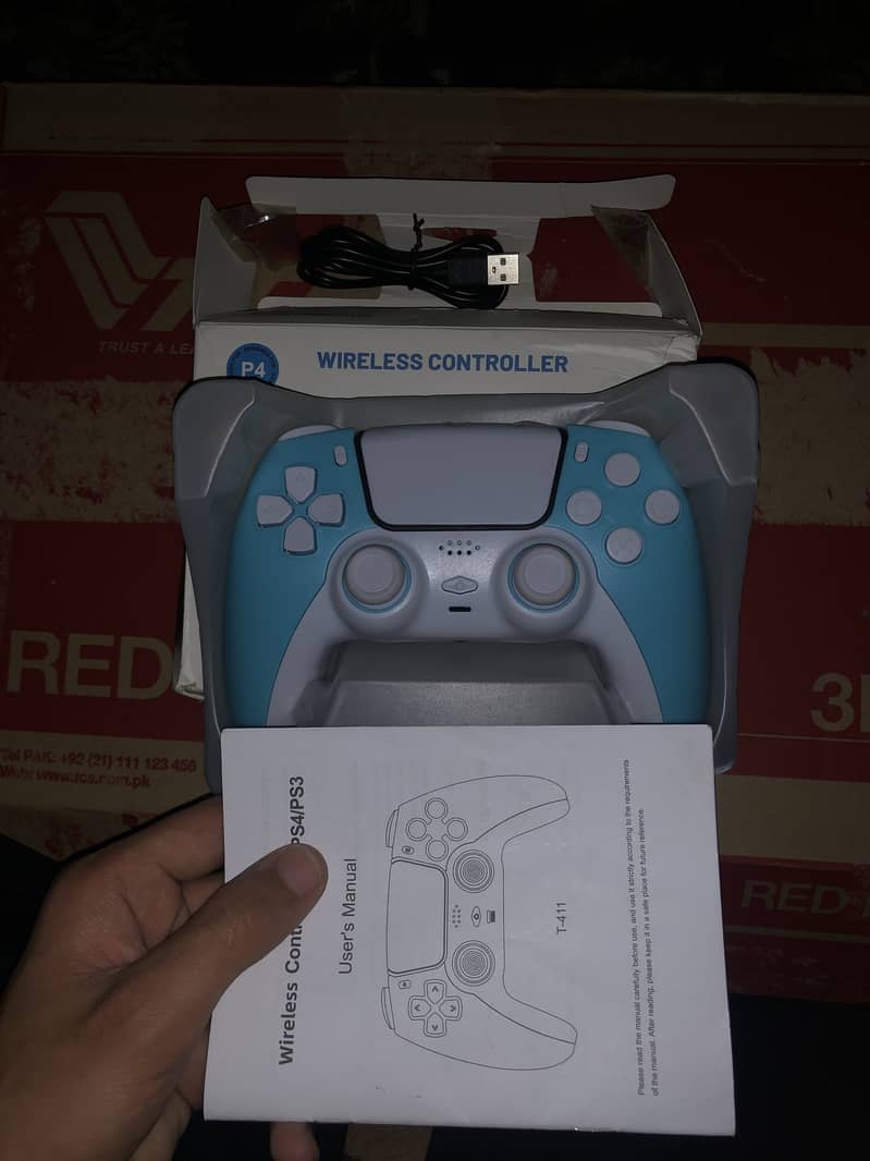 Ps4 wireless controller condtion 10/10 like new 0