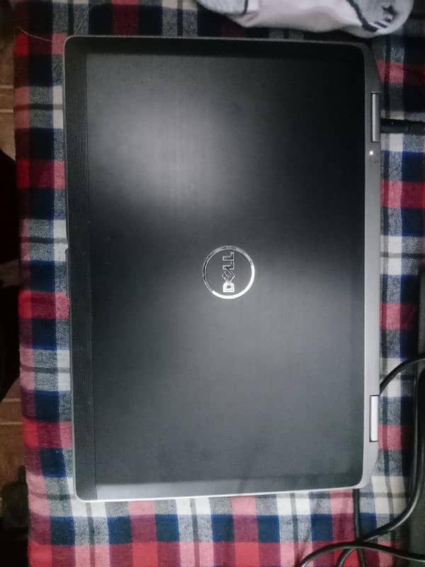 Dell Latitude i5 1