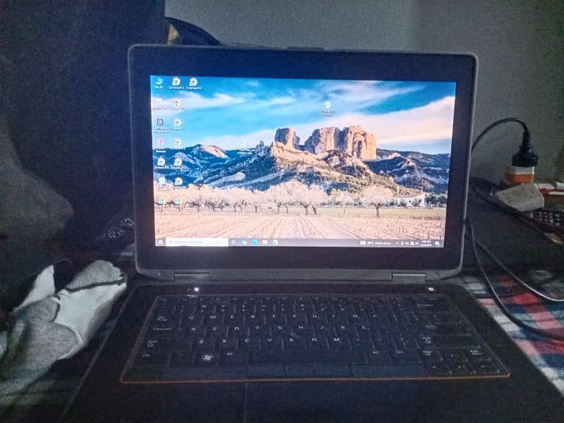 Dell Latitude i5 2