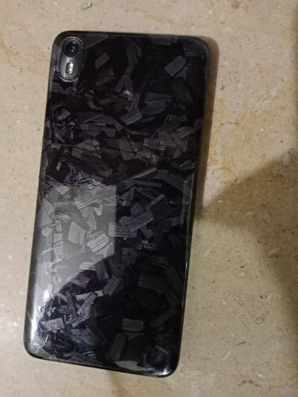 Good Condition phone 1