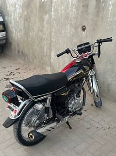 Honda 125 2018 model registertion Karachi golden number