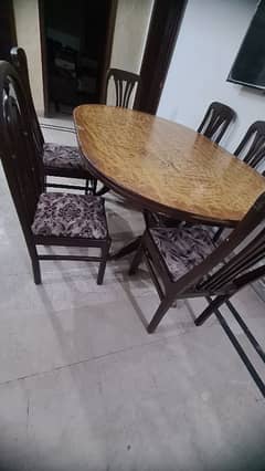 Dining table with 6 seats.