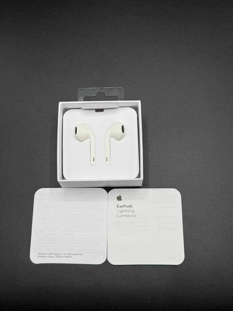 Apple wired airpods for sale 5