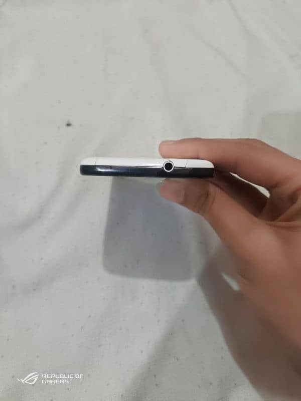 I am selling my Samsung core dous 2